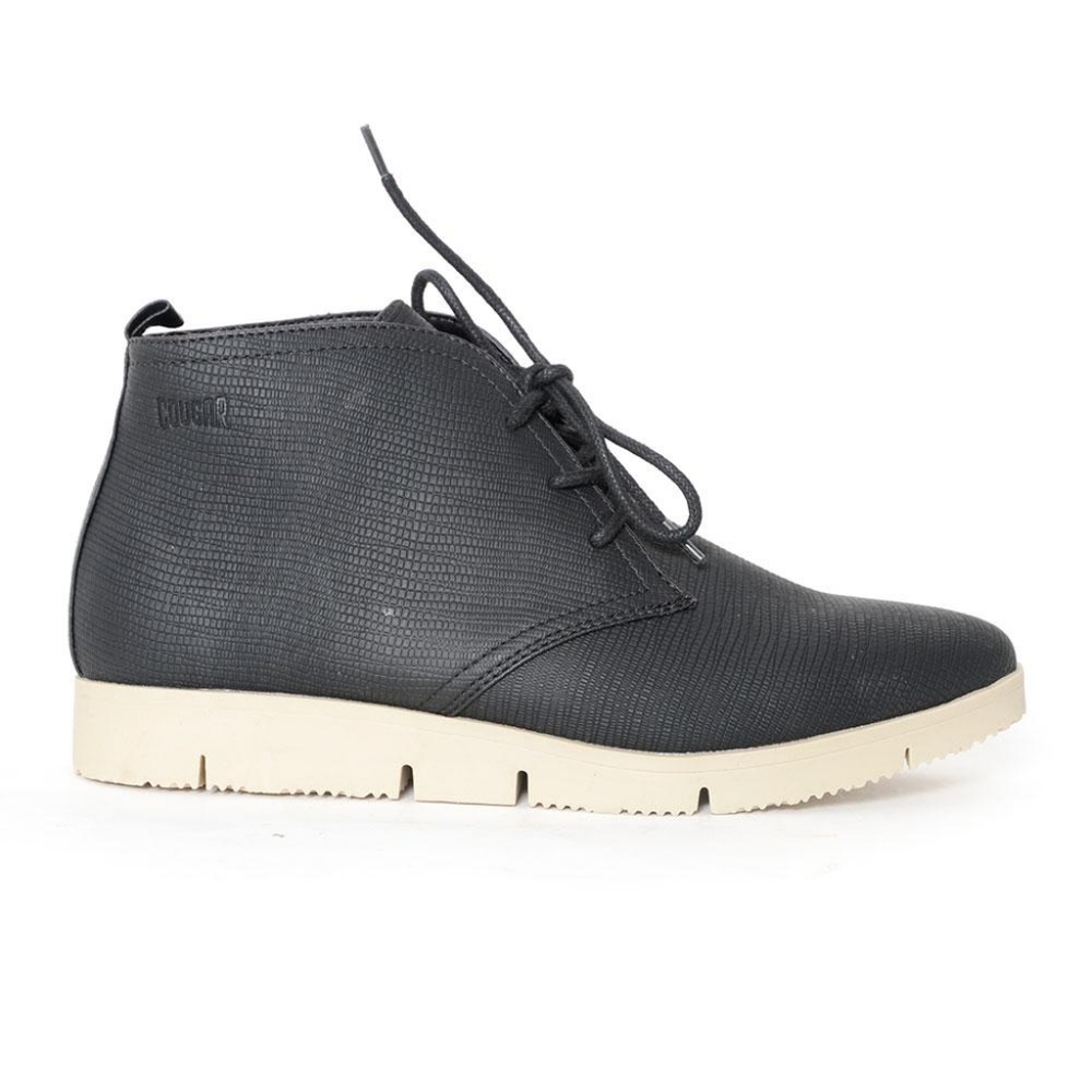 COUGAR waterproof lace-up booties, black size 7.5